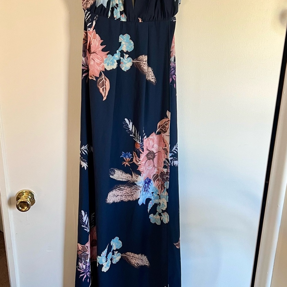 L’ATISTE Floral Maxi Dress